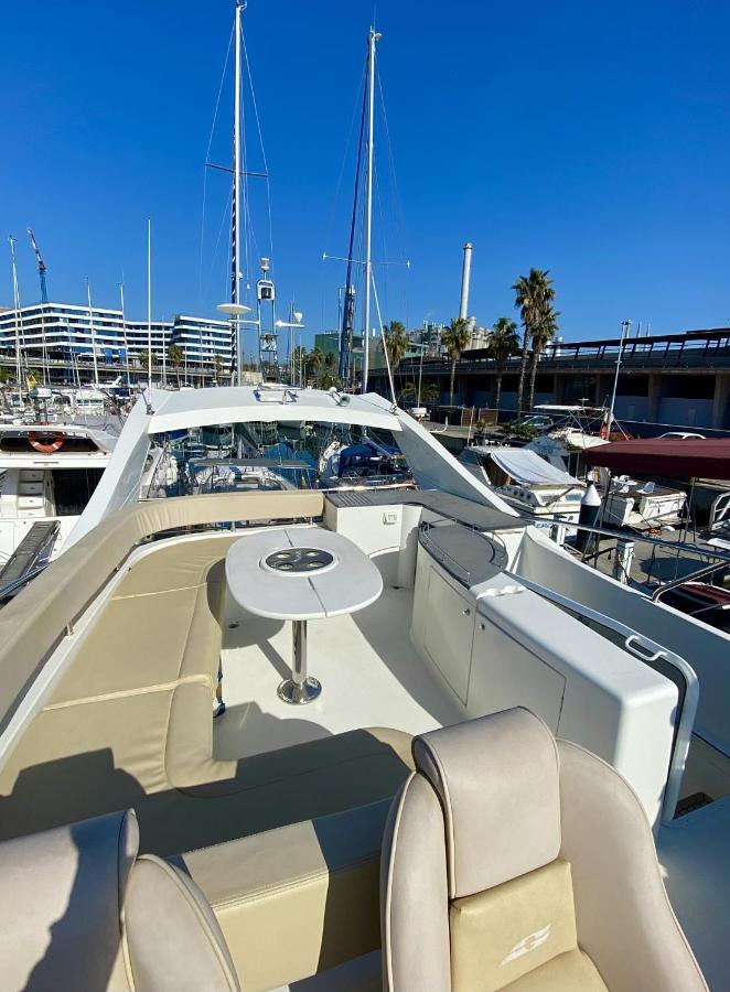 فندق سان أدريان دي بيزوسفي  Yacht In Barcelona المظهر الخارجي الصورة